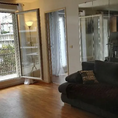 ☆ 2 Pieces A Paris La Defense & Parking Courbevoie